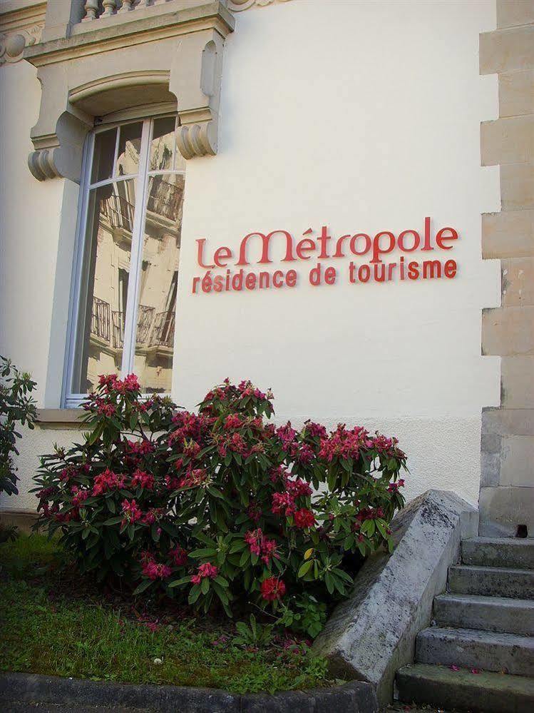 Hotels&Résidences - Le Metropole Luxeuil-les-Bains Exterior foto